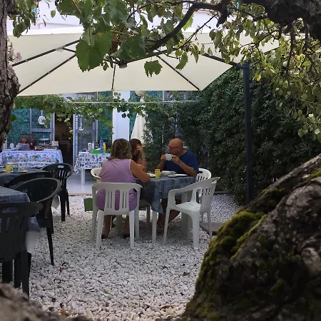 Porta Del Mare Bed & Breakfast