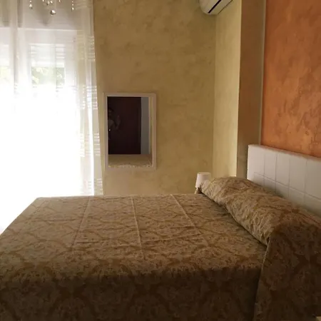 Porta Del Mare Bed & Breakfast Diamante